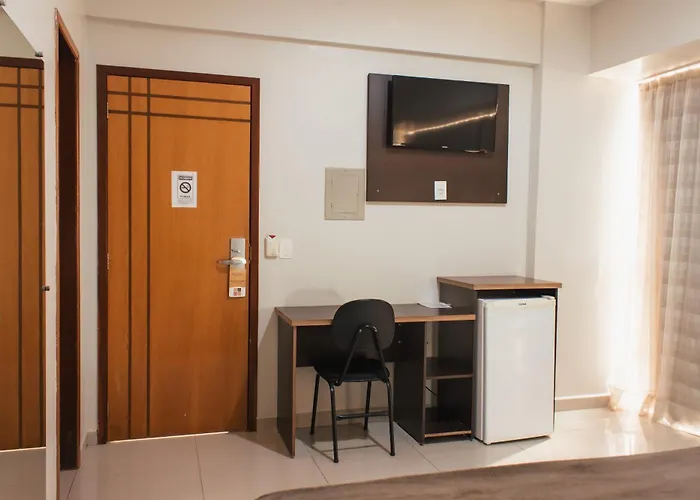 Atrium Express sHotel Em